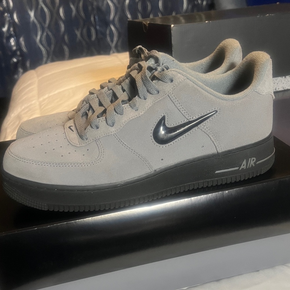 Nike Suede Gray Sneakers with Black Logo